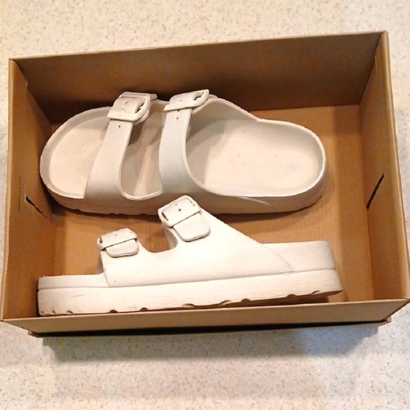MIA Women's Off White Double Strap Sandals Size 7 - Picture 1 of 6